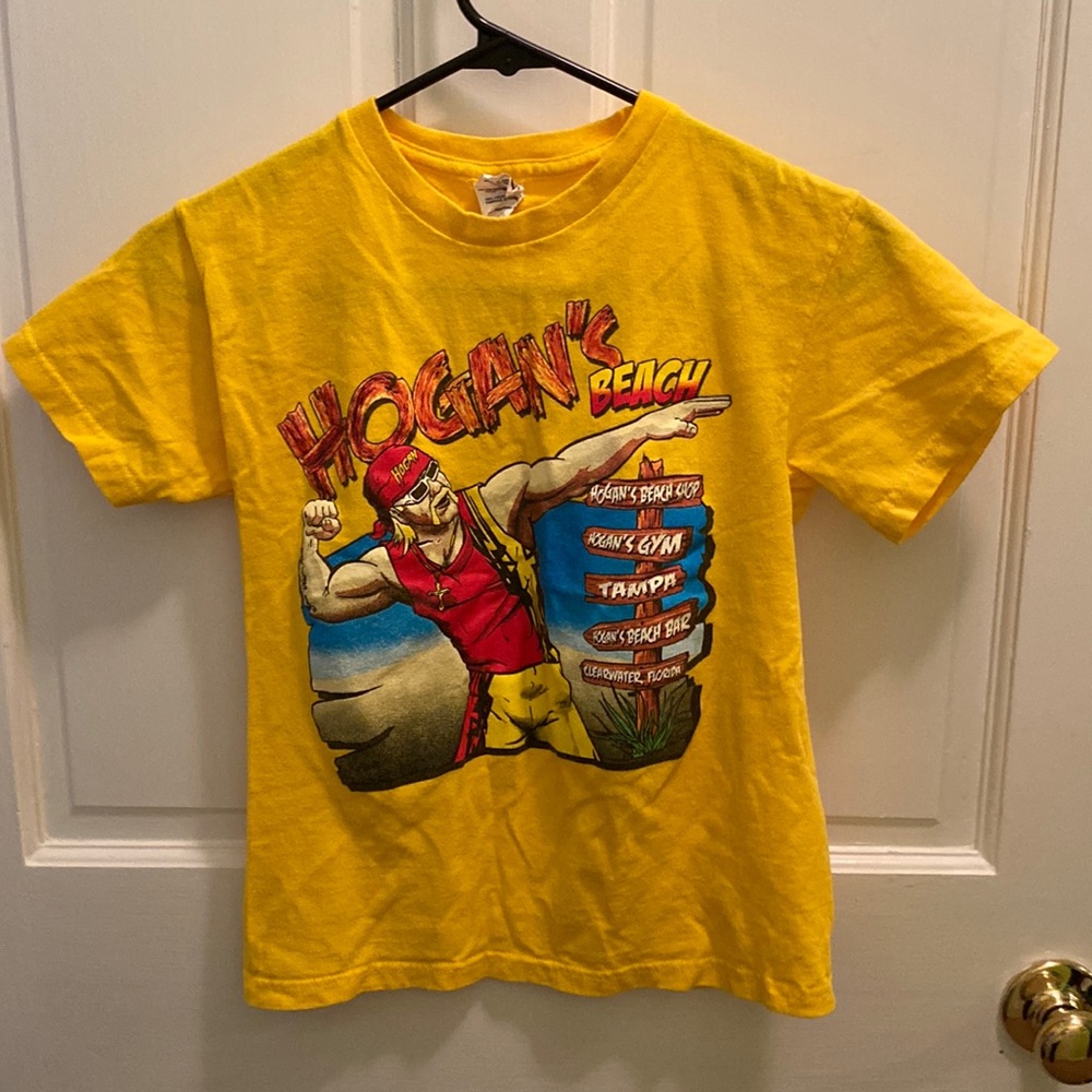 2 shirts!! Hulk Hogan WWE shirt WWE logo shirt
